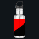 Garrafa Bandeira Anarquista (Anarquismo)<br><div class="desc">Este design apresenta a bandeira vermelha e negra do anarquismo. Louise Michel, que participou do Comune de Paris de 1871, disse: "A faixa vermelha, que sempre defendeu a liberdade, assusta os carrascos porque é tão vermelha com nosso sangue... Aquelas faixas vermelhas e negras acenam sobre nós lamentando nosso morto e...</div>