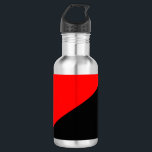 Garrafa Bandeira Anarquista (Anarquismo)<br><div class="desc">Este design apresenta a bandeira vermelha e negra do anarquismo. Louise Michel, que participou do Comune de Paris de 1871, disse: "A faixa vermelha, que sempre defendeu a liberdade, assusta os carrascos porque é tão vermelha com nosso sangue... Aquelas faixas vermelhas e negras acenam sobre nós lamentando nosso morto e...</div>