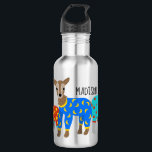 Garrafa Caprinos Vestindo Ilustração de Pijamas Personaliz<br><div class="desc">Esta garrafa de água personalizada apresenta ilustrações de 3 cabras bonitas vestidas de pijama colorido. Há um lugar para adicionar um nome em letras negras divertidas acima do gráfico.</div>