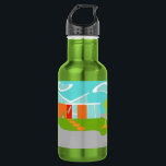 Garrafa de água do meio século Moderno<br><div class="desc">Esta Meio século Moderna Garrafa de Água da Casa de Cartoon vai querer que você coloque o tapete WELCOME e se faça em casa! A design de arte minimalista da década de 1960 apresenta uma elegante pedra laranja e uma casa de vidro aqua numa relva luxuosa, verde, em forma de...</div>