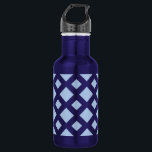 Garrafa Diamantes Azuis Claro no Azul Escuro<br><div class="desc">Um padrão na moda,  geométrico de grandes e pequenos diamantes azuis-claros sobre um fundo branco. O branco forma uma trava que separa as formas de diamante azul do bebê. Imagem de pixel 9000 x 6000 criada digitalmente. Copyright ©2013 Claire E. Skinner,  Todos os direitos reservados.</div>