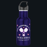 Garrafa Divirta-se citação de Jogar Pickleball<br><div class="desc">Se você é a vovó que está sempre querendo fazer coisas divertidas e você joga picleball então esta garrafa d'água é perfeita para você! É também uma ideia perfeita de um neto a uma bola de picleball divertida jogando vovó. Adicione um nome e nunca mais irá perder a sua garrafa...</div>