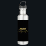 Garrafa Dourado preto elegante nome minimalista moderno<br><div class="desc">Um design perfeito que funcionará nos negócios ou na sua vida privada. Um olhar simples,  minimalista e perfeito. Só para você.</div>
