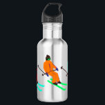 Garrafa Esqui Abrindo esquiador<br><div class="desc">Abertura de esqui! design com esquiadores esquiando ao longo do inverno, os taludes da estância de esqui alpina, que se encontram em árvores de abeto cobertas de neve nos Alpes. Os esquiadores Freeride estão vestindo ternos de esqui antigos coloridos, descida de esqui com esquis em um fundo pastel rosa de...</div>