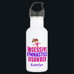 Garrafa Ginástica Engraçada<br><div class="desc">Ginástica Obsessiva Desordem garrafa d'água personalizada com o nome do seu pequeno ginasta em rosa. Um presente de ginástica engraçado para uma mãe ou uma garota que ama ginástica. Possui uma garota fofa em um leotard rosa.</div>