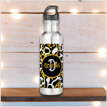 Garrafa Leopardo e Zebra Impressão personalizados<br><div class="desc">Leopardo bronzeado,  preto e branco e zebra imprimem uma garrafa de água personalizada de padrão misto.</div>