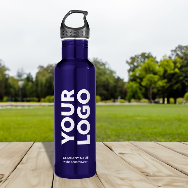 Garrafa Logotipo e texto personalizados em azul (Custom Logo and Text on Blue Stainless Steel Water Bottle, in situ)