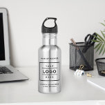 Garrafa Marca do logotipo de empresa preto personalizado<br><div class="desc">A garrafa de água personalizada da marca de aço inoxidável apresenta o design de logotipo profissional da sua empresa, juntamente com o texto do seu nome comercial, slogan, site, localização ou outras informações que podem ser personalizadas. Basta adicionar o logotipo de sua empresa ao espaço de imagem de espaço reservado...</div>
