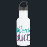 Garrafa Mermaid Juice Funny Glitter manuscrito<br><div class="desc">Este design foi criado através da arte digital. Pode ser personalizado clicando no botão personalizar e alterando a cor, adicionando um nome, iniciais ou as suas palavras favoritas. Entre em contato comigo em colorflowcreations@gmail.com se você quiser usar este design em outro produto. Compre minha pintura de acrílico abstrato original para...</div>