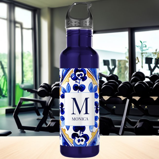 Garrafa Monograma Amalfi - azulejos italianos azuis (Monogram Amalfi Vietri Italian blue tiles bridesmaid gifts Water Bottle bridal party favors )