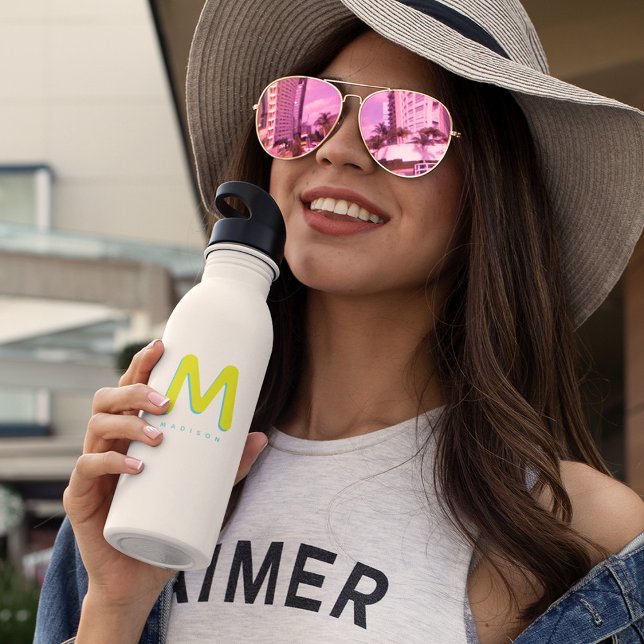 Garrafa Monograma de Retrô de Groovy de Corte Moderno (Hey, trendy teens! Stay hydrated in style!)