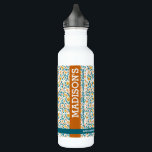 Garrafa Monograma e Nome Floral Personalizado<br><div class="desc">Carregar as bebidas em estilo com esta garrafa de água de aço inoxidável personalizada com uma margarida alegre e um padrão foliar. Adicione facilmente seu monograma e nome, escolha entre diferentes tamanhos e personalize fontes ou cores. Produzido a partir de aço inoxidável durável, mantém bebidas quentes ou frias enquanto parece...</div>