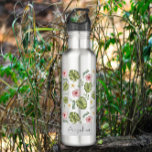 Garrafa Nome da flor amarela cor-de-rosa-água<br><div class="desc">Garrafa de água, de aço inoxidável, cor-de-água, rosa-d'água e design de flor amarela. Esta garrafa de água reutilizável apresenta um belo design de aquarela com flores rosa e amarelas. A garrafa é feita de aço inoxidável durável, perfeito para manter suas bebidas frias ou quentes em qualquer lugar. É uma na...</div>