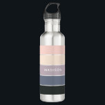Garrafa Nome Personalizado do Colorblock de Sombra da Manh<br><div class="desc">Morning Meadow Colorblock Personalized Name A Garrafa de Água de Aço Inoxidável apresenta um simples e colorido design de um padrão de bloco de cor em tons de rosa,  roxo e cinzas com seu nome personalizado. Elaborado por ©Evco Studio www.zazzle.com/store/evcostudio</div>