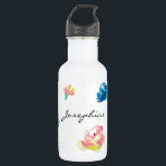 Garrafa Nome Personalizado, pintura de aquarela Boho Flowe<br><div class="desc">Mantenha-se hidratado no estilo do nosso nome personalizado, Boho Flower Watercolor Painting Stainless Steel Water Bottle. Esta garrafa de água cônica combina funcionalidade com talo personalizado, apresentando um exterior estiladamente decorado com flores de estilo bico pintadas em aquarelas vibrantes. É o acessório perfeito para aqueles que apreciam a arte e...</div>