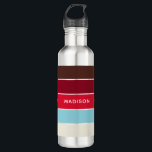 Garrafa Oh Nome Personalizado do Bloco de Cores do Cupcake<br><div class="desc">Este design colorido e moderno apresenta um padrão de blocos coloridos em tons de vermelho e azul com seu nome personalizado</div>