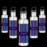 Garrafa Padrão de Stripes Coloridas Personalizadas<br><div class="desc">Tiras coloridas personalizadas Triturador de água de aço inoxidável. Personalize-o com o seu nome para uma aparência exclusiva de cinta.</div>