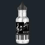 Garrafa Piano Music Notes Script Name Black White Stainers<br><div class="desc">Garrafa moderna de água na moda com teclado de piano e notas de música em preto e branco personalizado com um nome ou texto personalizado em um estilo de fonte editável. Ideal para professores de música e estudantes, músicos e profissionais de música. ALTERAÇÕES: Você pode alterar a cor preta do...</div>
