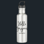 Garrafa Preto Personalizado Branco Olá Bonito<br><div class="desc">Um roteiro preto e branco enfeite esta garrafa de água com as palavras,  Olá,  Gorgeous!  Personalize-o com seu nome,  ou faça um presente divertido para um amigo. Projetado para você pelo Blackberry Boulevard.</div>