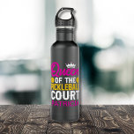 Garrafa Rainha do Tribunal de Pickleball Nome Personalizad<br><div class="desc">Mantenha-se hidratado no estilo com esta garrafa de água de aço inoxidável "Rainha da Corte de Pickleball", com texto vibrante, cor-de-rosa, amarelo e branco, com um motivo de coroa. Perfeito para jogadores de picles, membros do clube e competidores de torneio, este design desportivo também tem um campo de texto editável...</div>