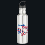 Garrafa Retro Kamala Harris Tim Walz Cute Eleição<br><div class="desc">Este fofo retro Kamala Harris garrafa de água inoxidável Tim Walz apresenta estrelas e listras onduladas em azul e vermelho para os EUA. Um presente patriótico e democrata americano legal em fonte de colheita divertida.</div>