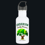 Garrafa Reunião da Família de Nomes Personalizados da Árvo<br><div class="desc">Esta design apresenta uma bela árvore que simboliza uma família em crescimento contínuo. Estes produtos acrescentam um valor excelente às suas reuniões familiares e tornam as suas fotografias familiares ainda mais memoráveis. Altere facilmente o texto de acordo com sua preferência. Itens correspondentes disponíveis na coleção abaixo.</div>