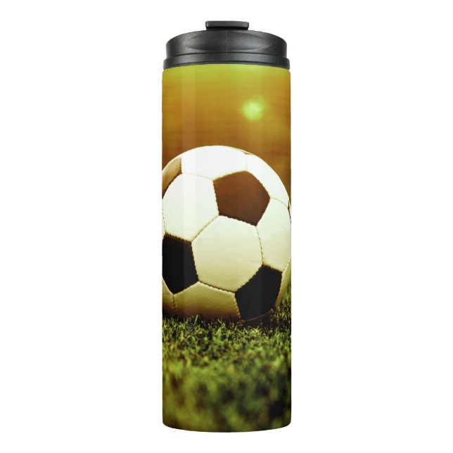 Garrafa Térmica Bola de Futebol na Grama (Frente)