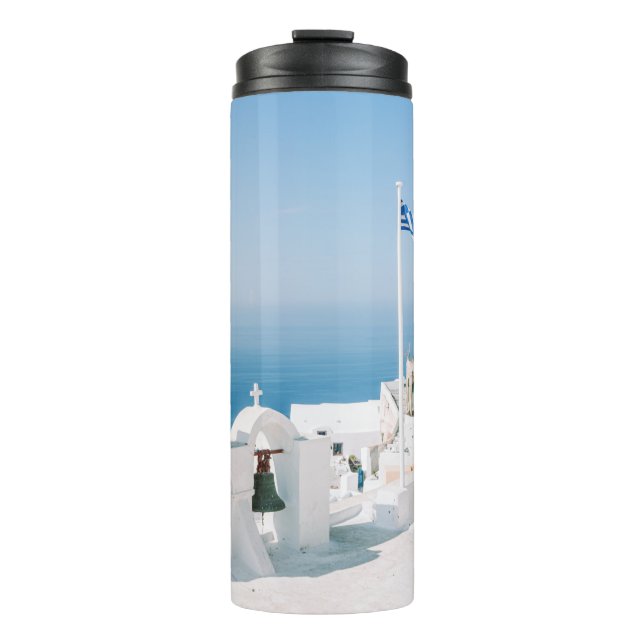 Garrafa Térmica Construção de betão branco perto do corpo de água  (Frente)