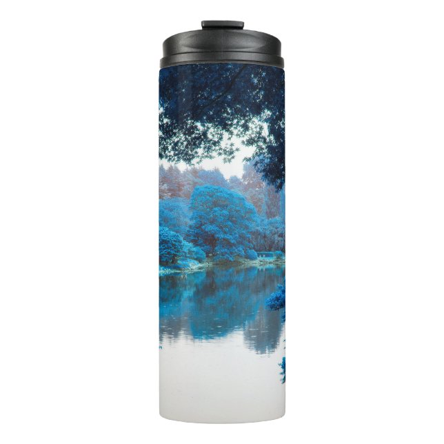 Garrafa Térmica Cor azul legal, natureza única, lago (Frente)