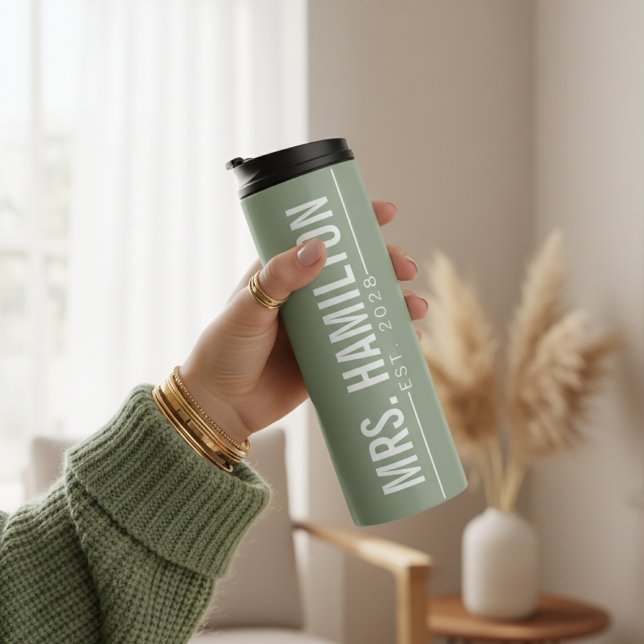 Garrafa Térmica Custom Hubby & Wifey Wedding Tumbler for Newlyweds (Personalized Couple Tumbler – Hubby and Wifey Wedding Gift for Newlyweds)