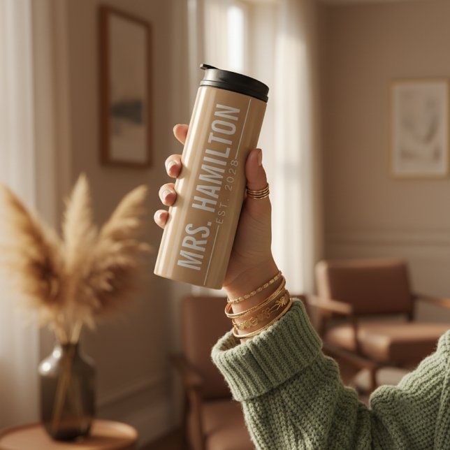 Garrafa Térmica Custom Just Married Tumbler Gift for Him and Her (Custom Stainless Tumbler – Romantic Gift for Husband, Wife, or Engaged Couples)