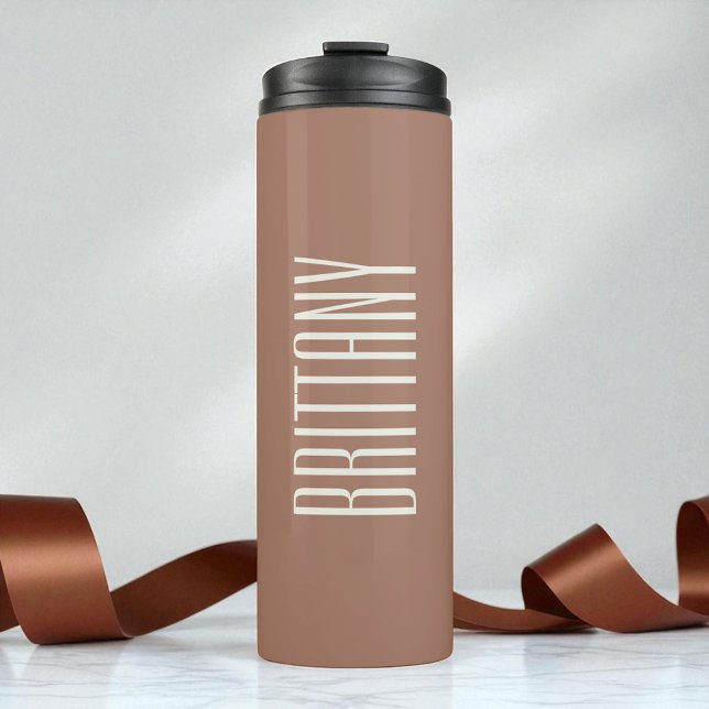 Garrafa Térmica Damas de Honra Simples com Nome Personalizado Mini (Simple Brown Bridesmaid Custom Name Minimalist Thermal Tumbler)