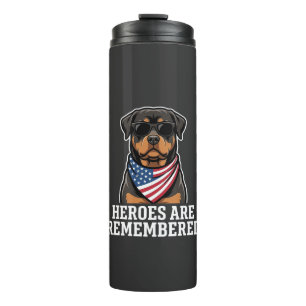 Garrafa Térmica Desenho Vetorial de Cão Herói Rottweiler Patriótic
