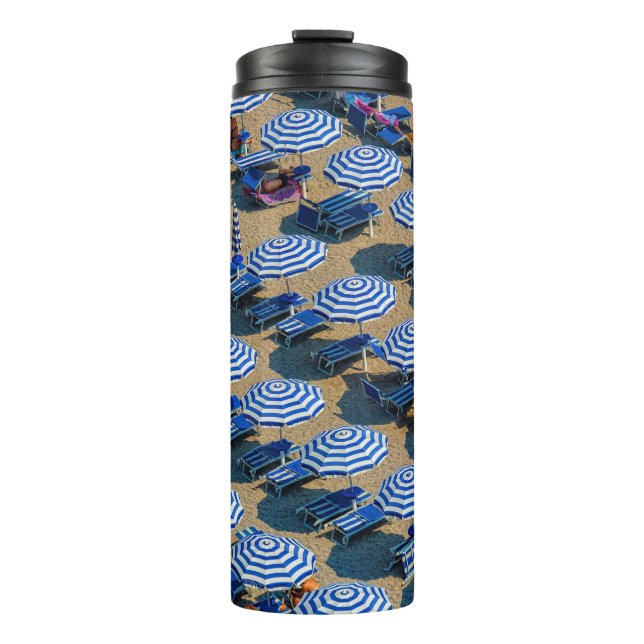 Garrafa Térmica Fotografia aérea de umbrell pacio azul e branco (Frente)