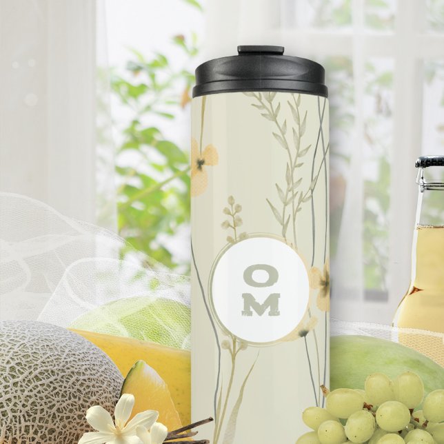 Garrafa Térmica Monograma Floral Moderno Amarelo Claro (Sage Green Floral Traveler Thermal Tumbler ©Susanne Sachers - Sunny Mind 🌞)