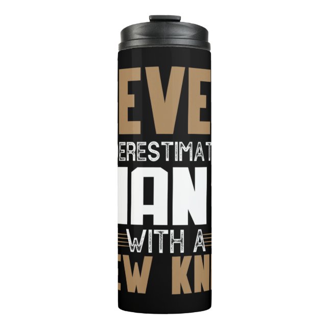 Garrafa Térmica Nunca Subestime Um Homem Com Novo Substituto Do Jo (Frente)