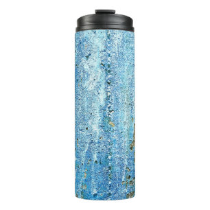 Garrafa Térmica Parede de concreto texturizada, manchas de ferruge