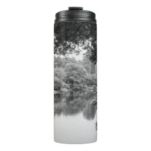 Garrafa Térmica Preto e branco, legal, natureza única e lago