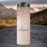 Garrafa Térmica Rosa Dourado - Nome do Monograma do Metal com Lant<br><div class="desc">Rosa Dourado - Tumbler De Bebida Com Folha Cor-De-Rosa Esfarelada Metálica Glitter Brutado Monograma Nome Do Monograma. Isto faz o doce e perfeito aniversário de 16 anos,  casamento,  chá de panela,  aniversário,  chá de fraldas ou festa de solteira presente para alguém que ama luxo de luxo e estilos quíticos.</div>