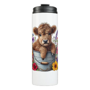 Garrafa Térmica Vaca das Terras Altas em Balde de Flores Png, Fofo