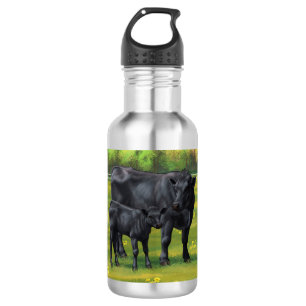 Garrafa Vaca Negra e Vitelo Fresco na Pastagem de Verão