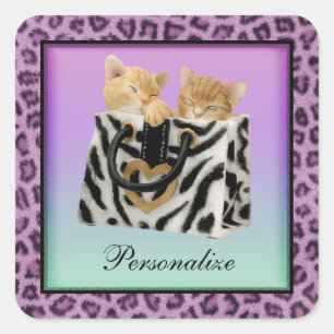Gatinhos com os adesivos roxos para impressão de 