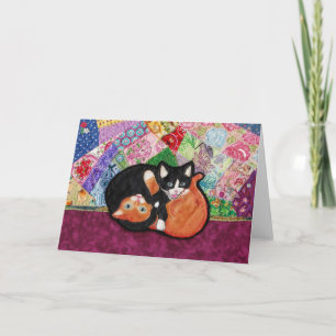 Gatinhos que jogam na edredão -- cartão vazio