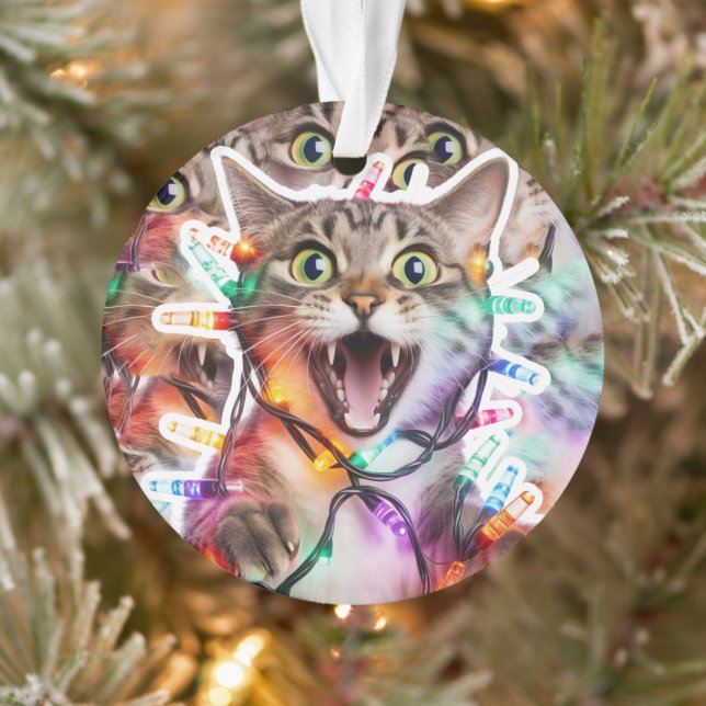 Gato Festivo com Ornamento das Luzes de Natal (Árvore)