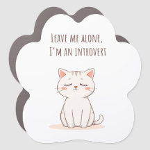 Gato Introvertido