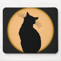Gato mostrado em silhueta contra a lua Mousepad
