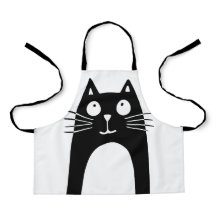 Gato preto engraçado olhando