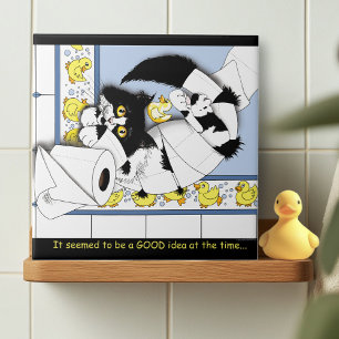 Gato Tuxedo Brincalhão Caos de Papel Higiênico Azu