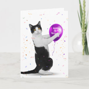 Gato Tuxedo com cartão de balão de aniversário de