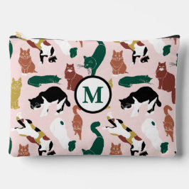 Gatos encantadores desenhados à mão em fundo rosa